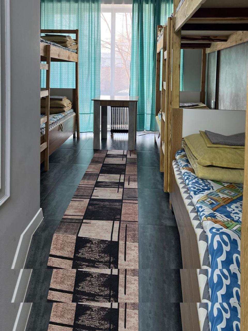 Hostel Del Luna Almaty Exteriér fotografie